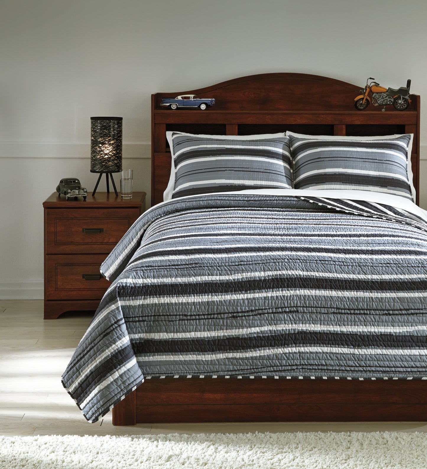 Ashley Express - Merlin Full Coverlet Set